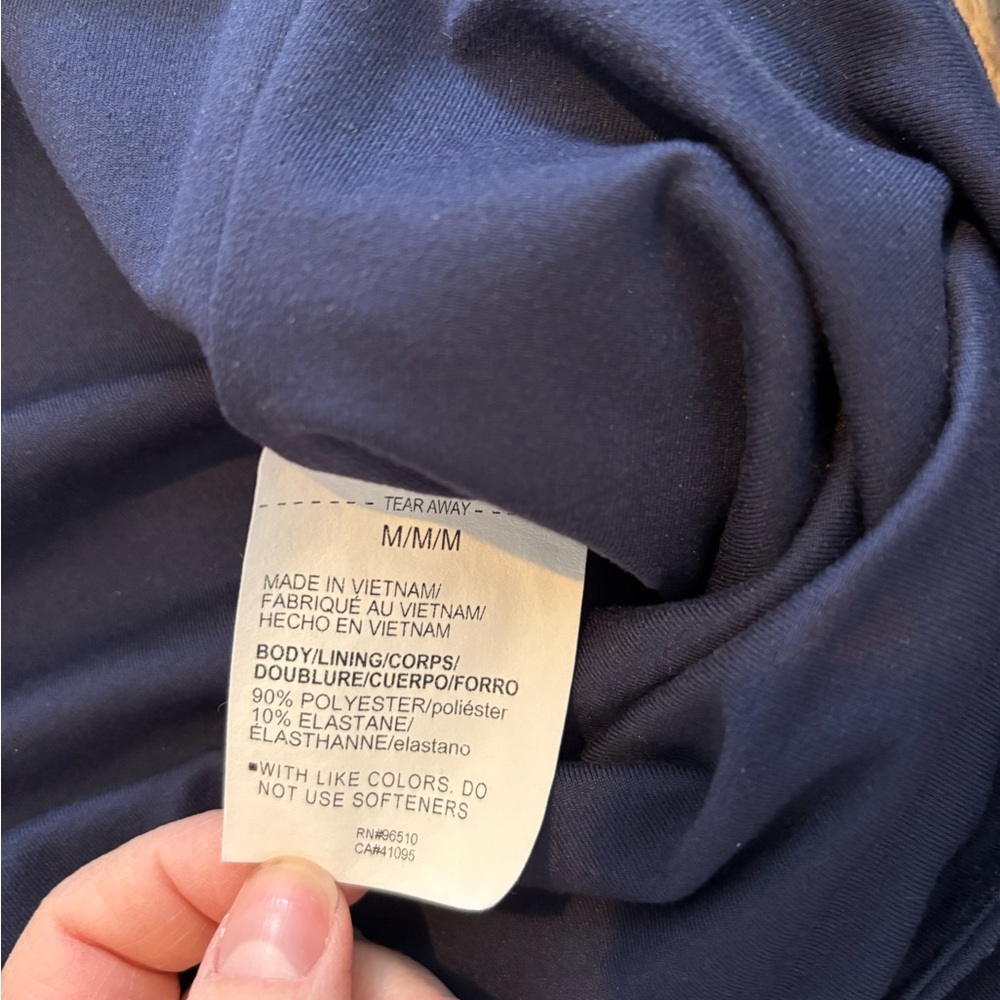 Under Armour workout tank top | Medium | Navy | Buttery Soft | NWT - Picture 6 of 7